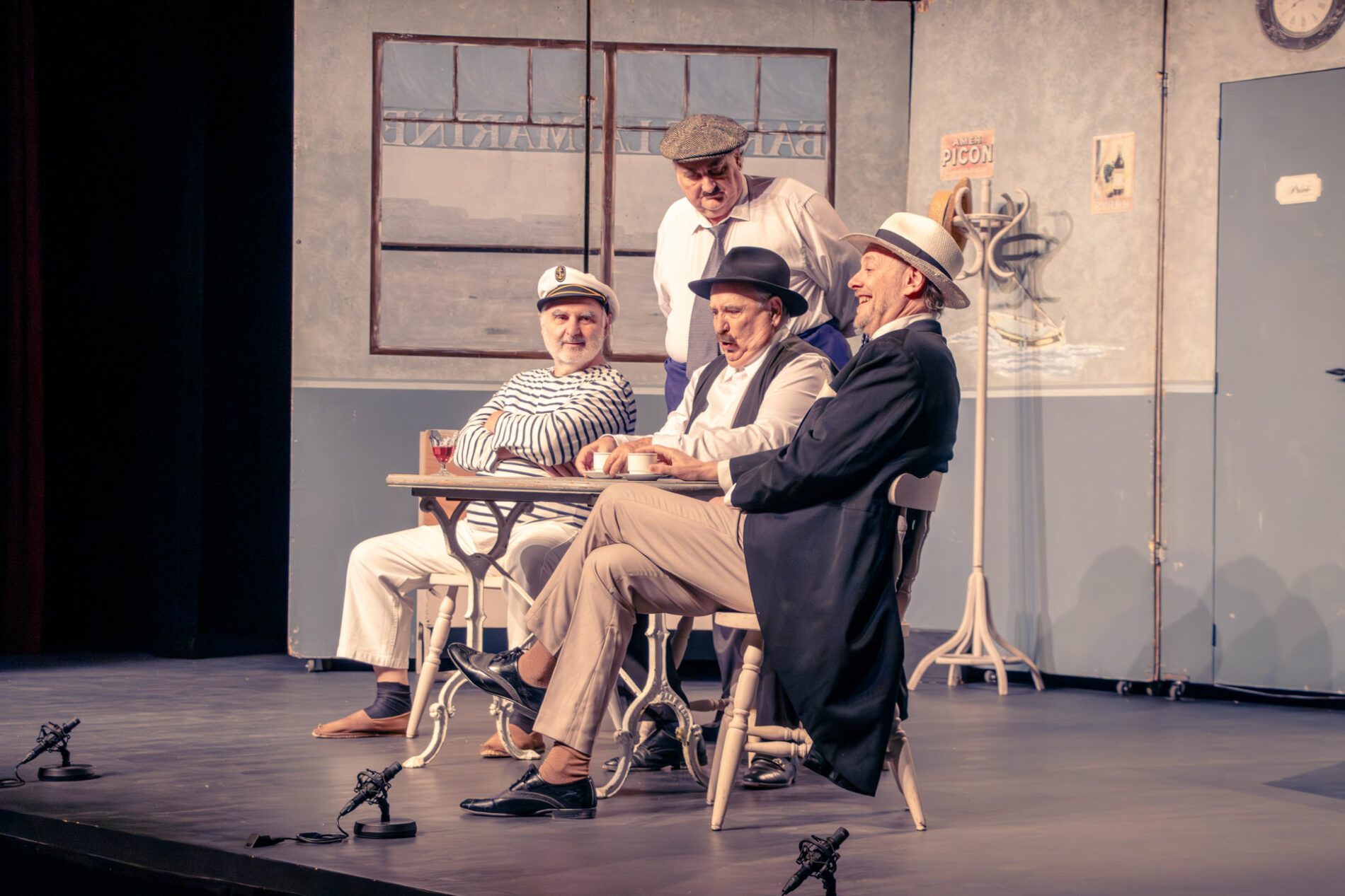 Scène de la pièce de théâtre Fanny à Roquebrune-sur-Argens